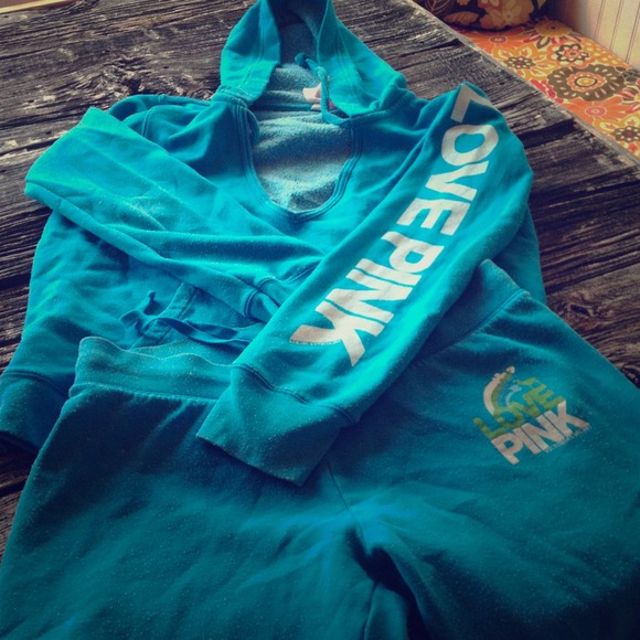 Victoria Secret PINK sweat suit