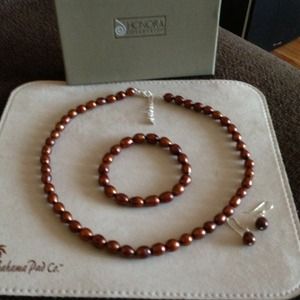 Honors Pearl set