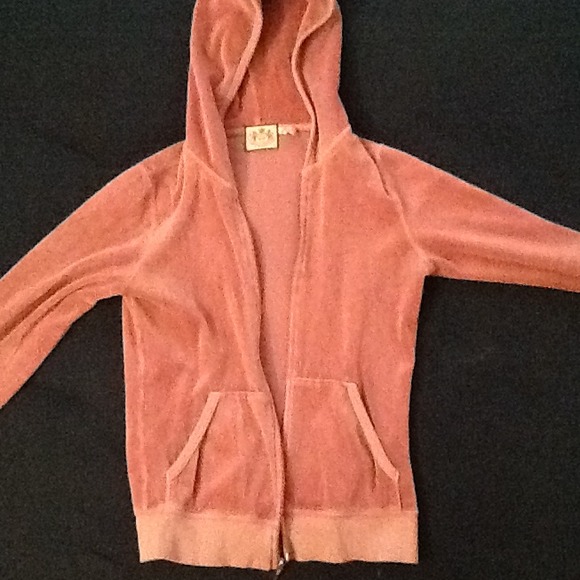 ❤ Juicy Couture Sweater ❤ Great Price!