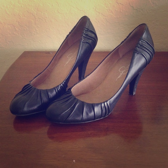 Jessica Simpson - Picture 1 of 3