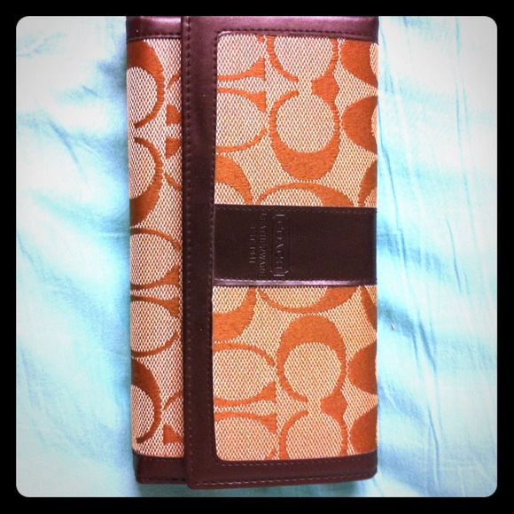 Coach wallet
