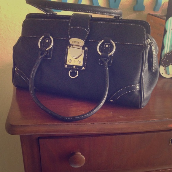 Handbag guess