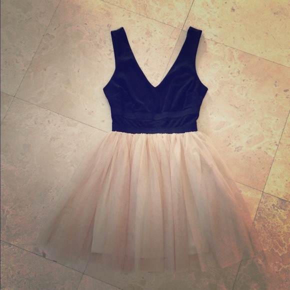 Dresses & Skirts - Sex & the City Carrie Bradshaw tutu dress!