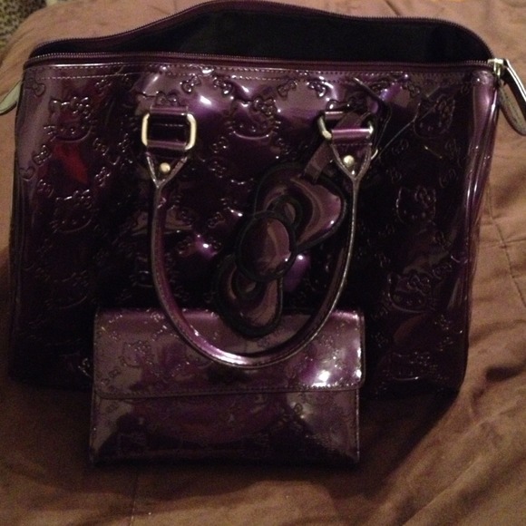 ***RESERVED*****Large Hello Kitty purse w/wallet