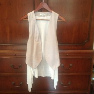 ❤Bundled❤Gray vest with cream underneath