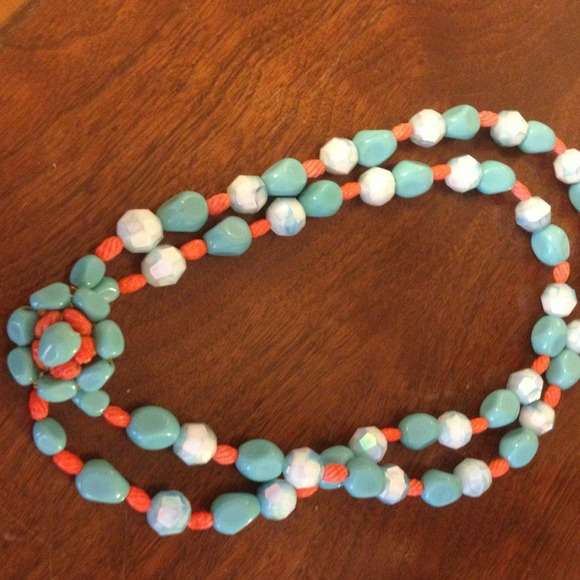Turquoise an orange necklace with flower clasp - Picture 1 of 2