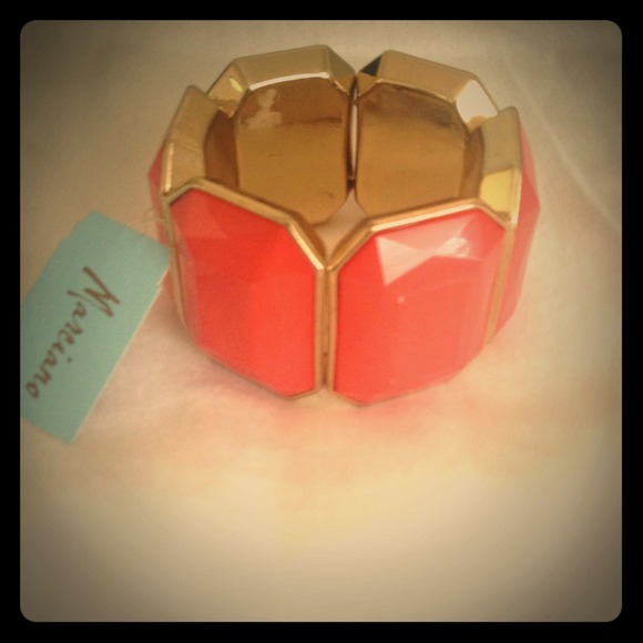⭐SOLD in Bundle⭐Marciano Pink and Gold Bangle