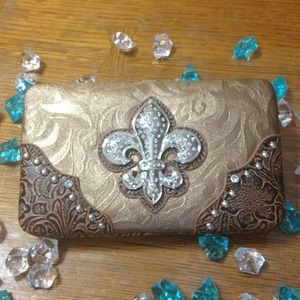 💐Western Cowgirl Fleur De Lis Wallet by Halo