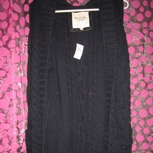 Navy A&F sweater, never worn!