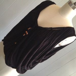 Flowy black guess top