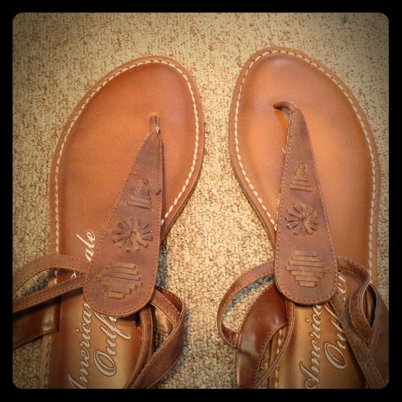 American Eagle Sandals