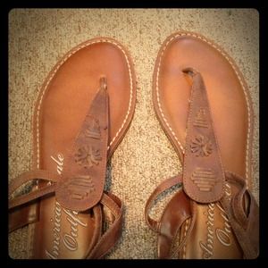 American Eagle Sandals