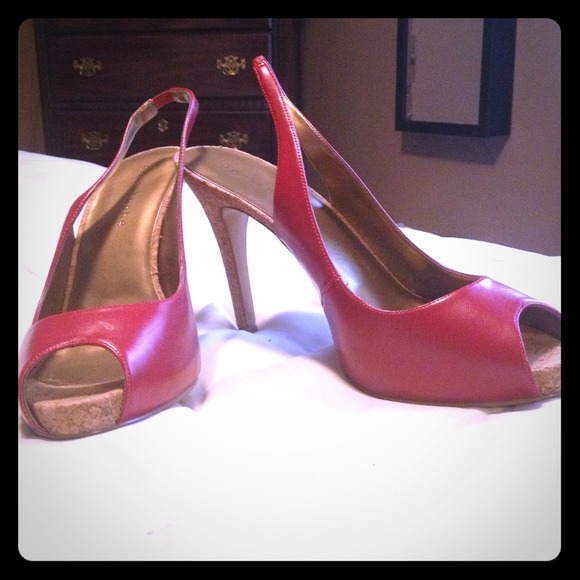 Red Apostrophe peeptoes