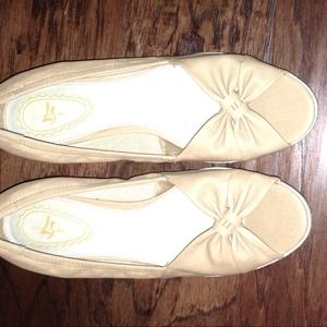 🌻Vintage Tan Wedges🌻