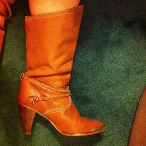 Cowboy boots. Size 8M