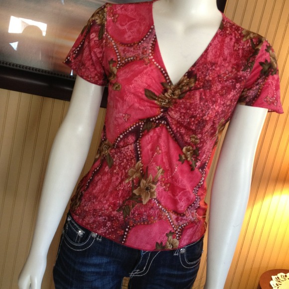 Lisasm44🌹Pink floral top