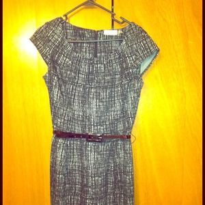 Calvin Klein Dress size 10. Black belt included