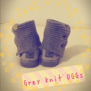 -Sold-Uggs- Grey Knit Boots