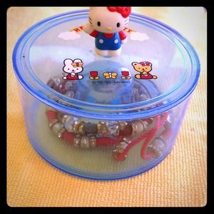 Hello Kitty Bracelet box holder