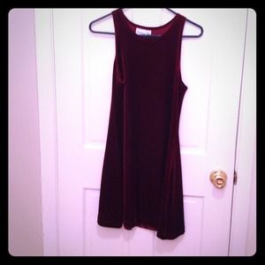 Reserved!!!! 🚫🚫🚫🚫Ruby red velvet sleeveless