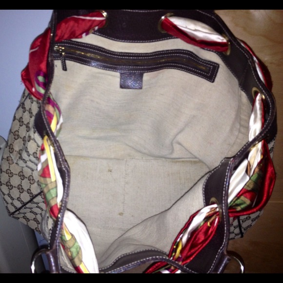 SOLD 100%authentic Gucci Large purse(SOLD) - Picture 2 of 4