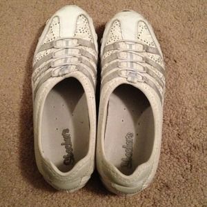 White Skechers