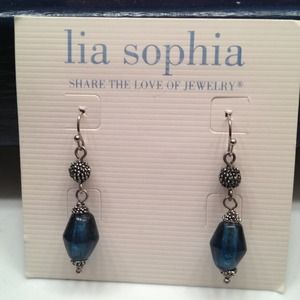 Retired lia sophia earrings