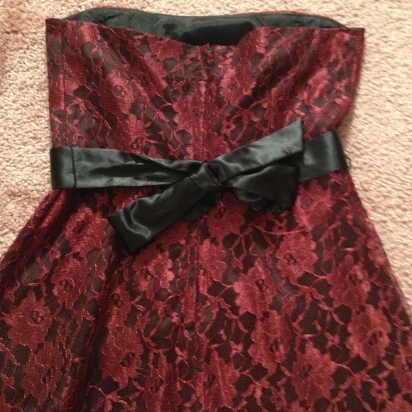 Holiday Strapless Dress - Picture 4 of 4