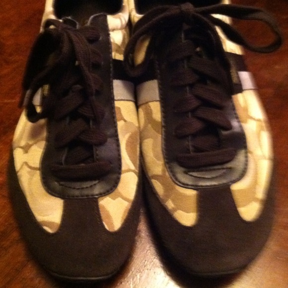 Like new authentic Coach tennis shoes