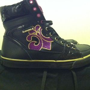 Black  Dereon sneakers