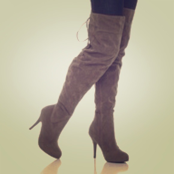 BNWOB minka over the knee boots from shoedazzle