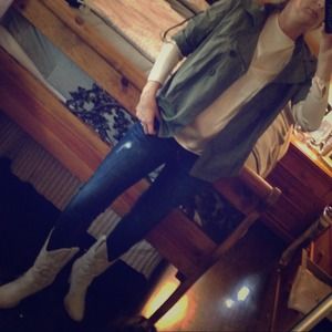 TRADED to @ajatierra 100% Silk Blouse. Size: 4