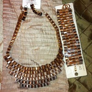 Brown necklace set