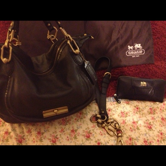 Authentic Coach Kristin Black Satchel (Med to LG)