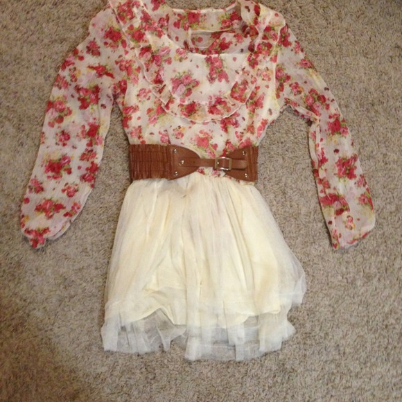 Very fun and girlie spring dress!