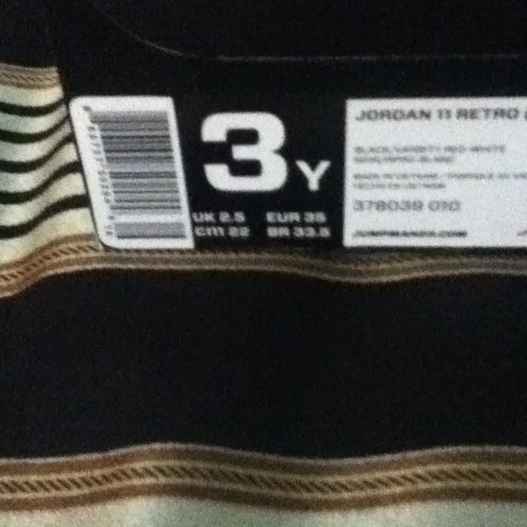 🔴SOLD🔴Jordan 11 Retro Breds - Picture 3 of 3