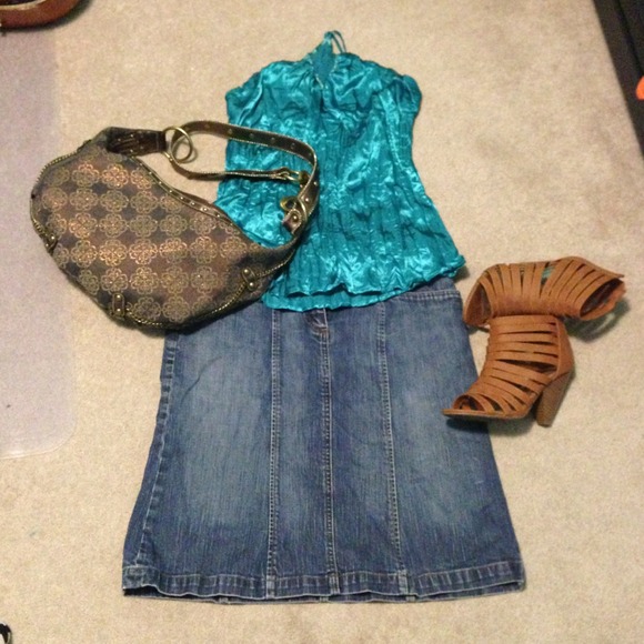⛔SOLD⛔ ⭐⭐New York & Company Jean Skirt⭐⭐