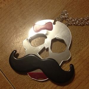 Trade for OnesMama Justice skull necklace