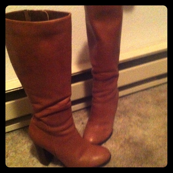 Great gently worn REAL leather boots!!!
