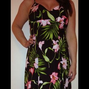 Fun Hawaiian style dress