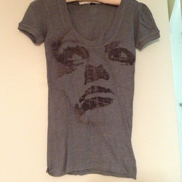 💥💥SOLD💥💥Printed t shirt