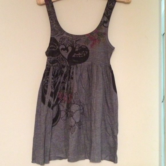 💥💥SOLD💥💥Pretty floral design baby doll tank