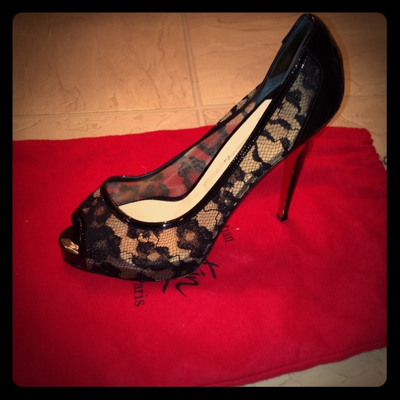 Christian Louboutin use original shoes  size 42.