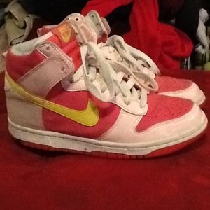 Nike Dunk High GS REDUCED!