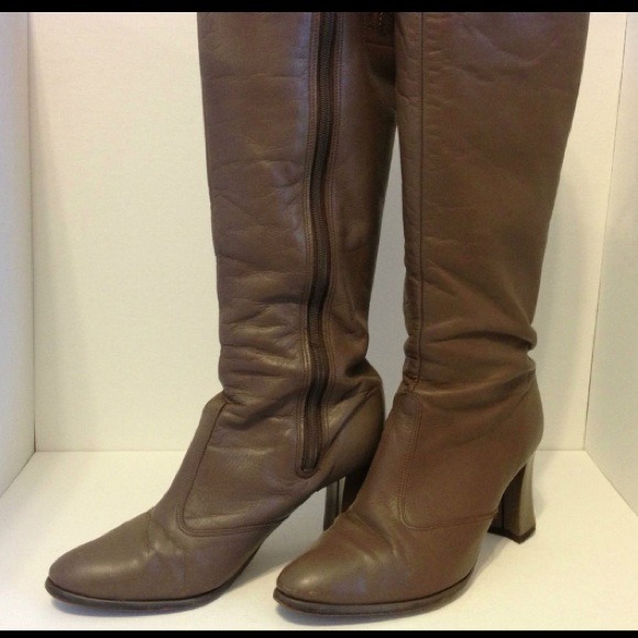 ***Sold***LIFESTRIDE TAUPE KNEE HIGH FASHION BOOTS - Picture 2 of 4