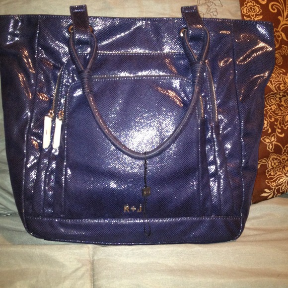Traded...(holding)Romeo and Juliet purse