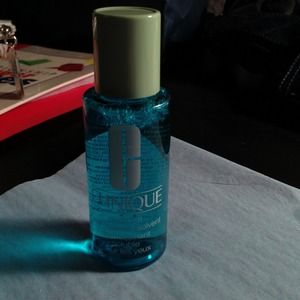 🌺Sold to @gliston🌺Clinique eye makeup solvent