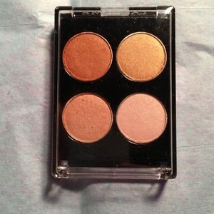 🌺Sold to @diverwife75Lancome eyeshadow