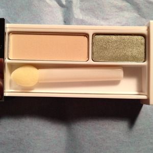 🌺Sold to @elliemay1972🌺Clinique eyeshadow