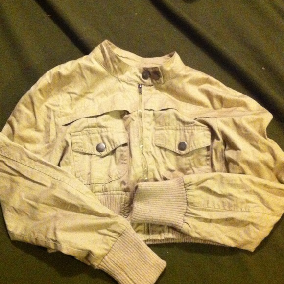 Tan half jacket. Il take offers 💗